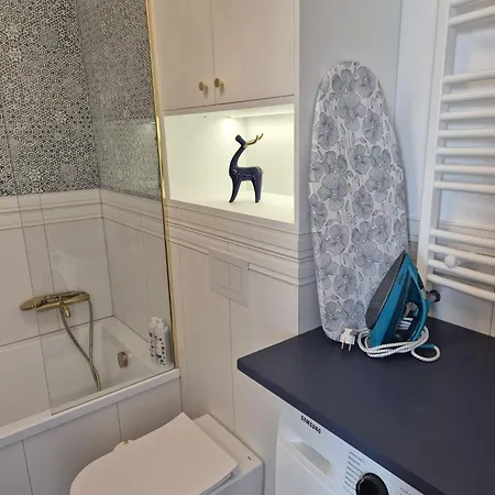 Blue Sky & Apartment *